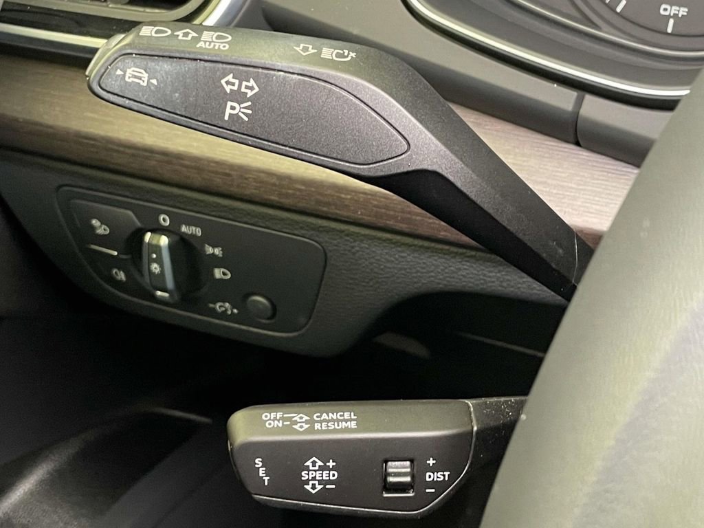 Certified 2023 Audi Q5 2.0T Premium w/ Convenience Package image 40