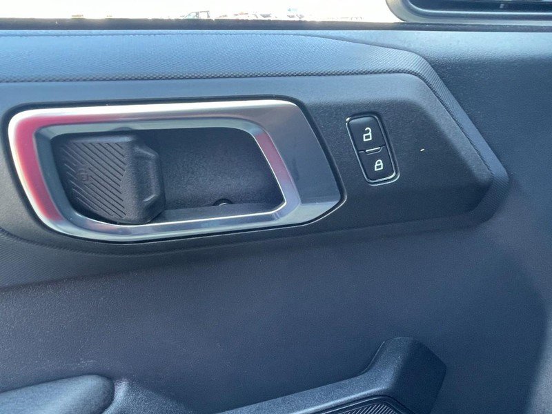 Used 2025 Ford Bronco Big Bend image 24