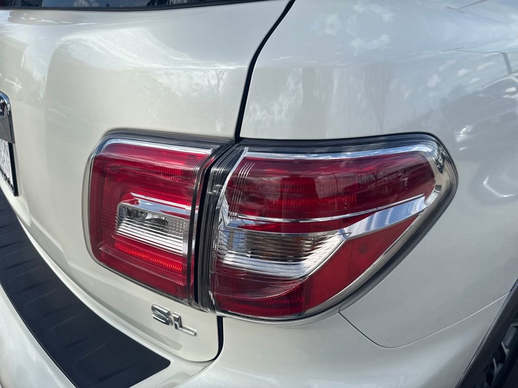 Used 2018 Nissan Armada SL w/ Premium Package image 43