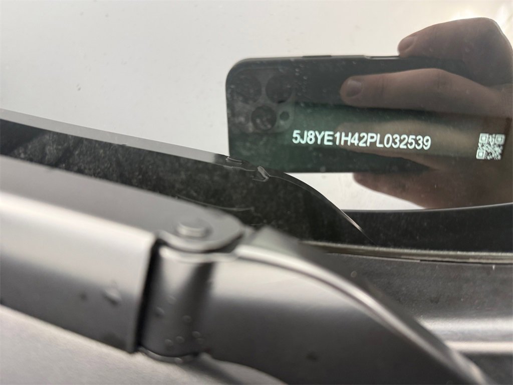 Used 2023 Acura MDX SH-AWD w/ Technology Package image 31