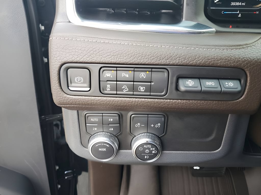 Certified 2023 GMC Yukon XL Denali AWD/4WD image 38