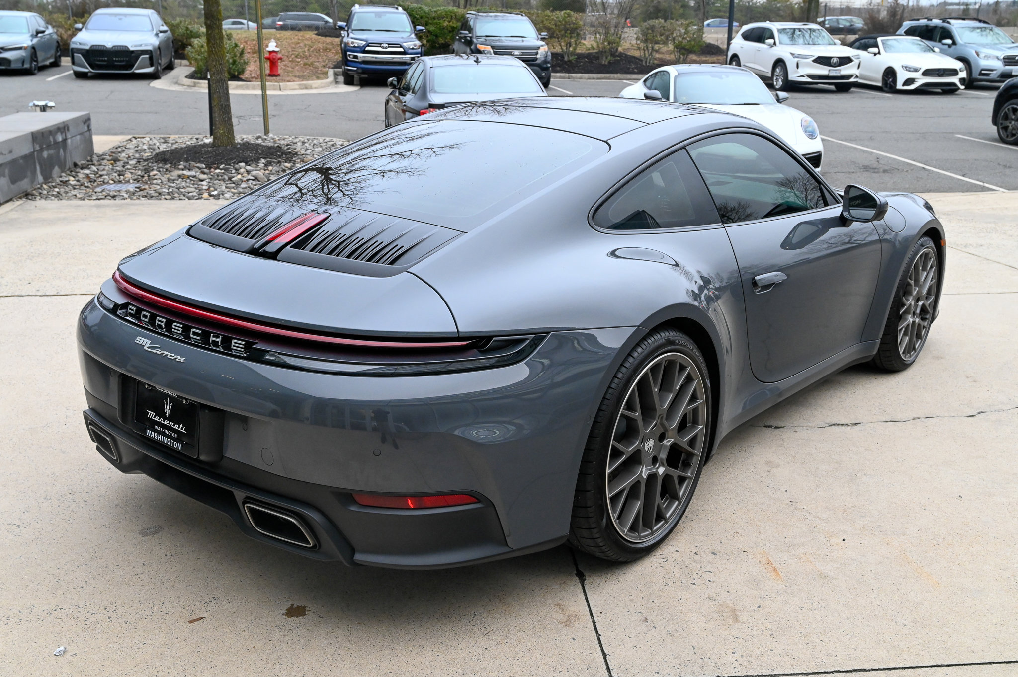 Used 2025 Porsche 911 Carrera image 5
