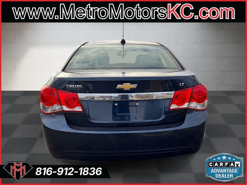 Used 2016 Chevrolet Cruze LT image 4
