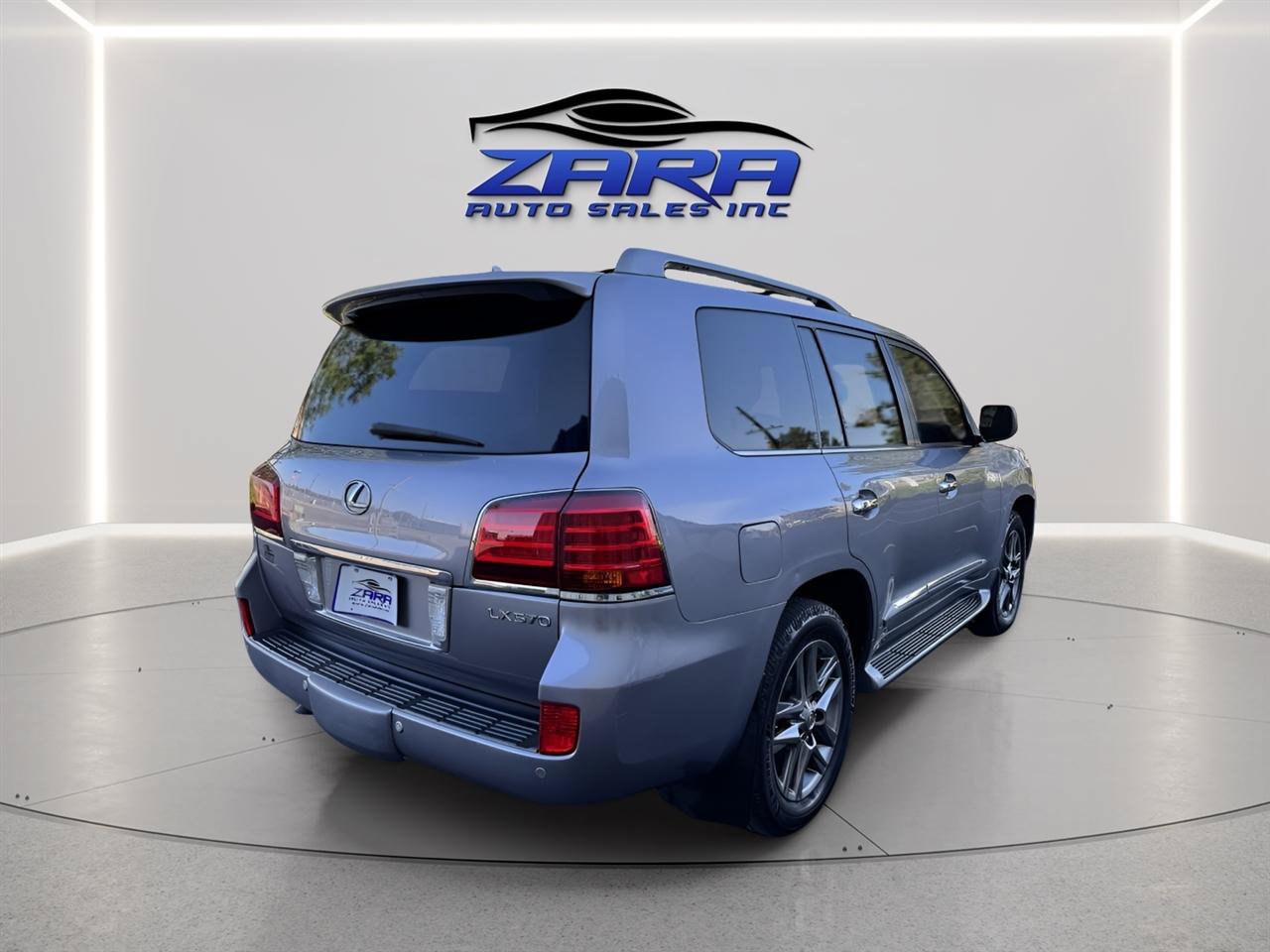 Used 2011 Lexus LX 570 4WD w/ Luxury Pkg image 6