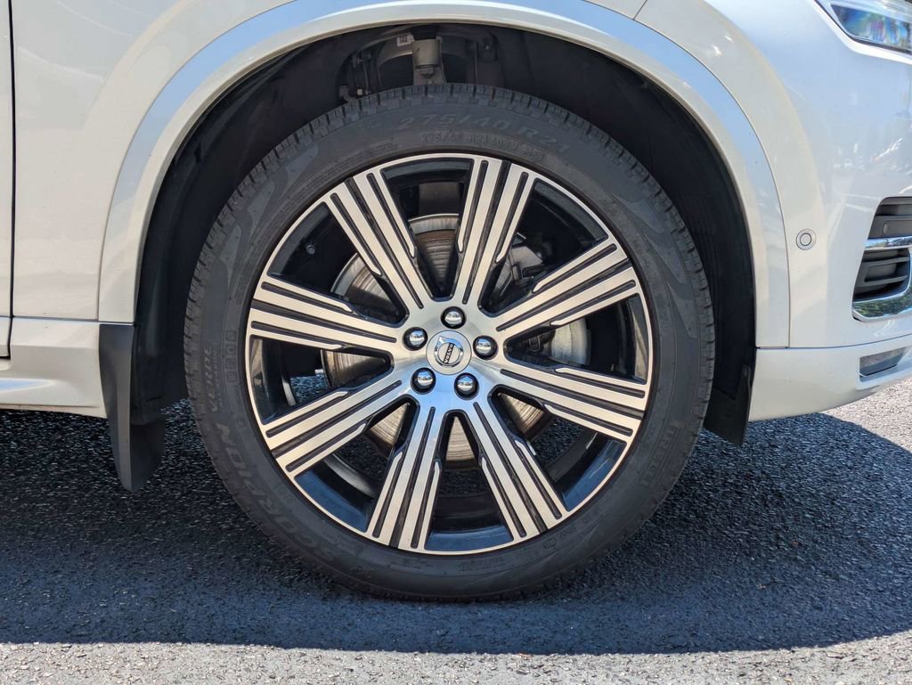 Certified 2022 Volvo XC90 T6 Inscription w/ Advanced Package AWD/4WD image 11