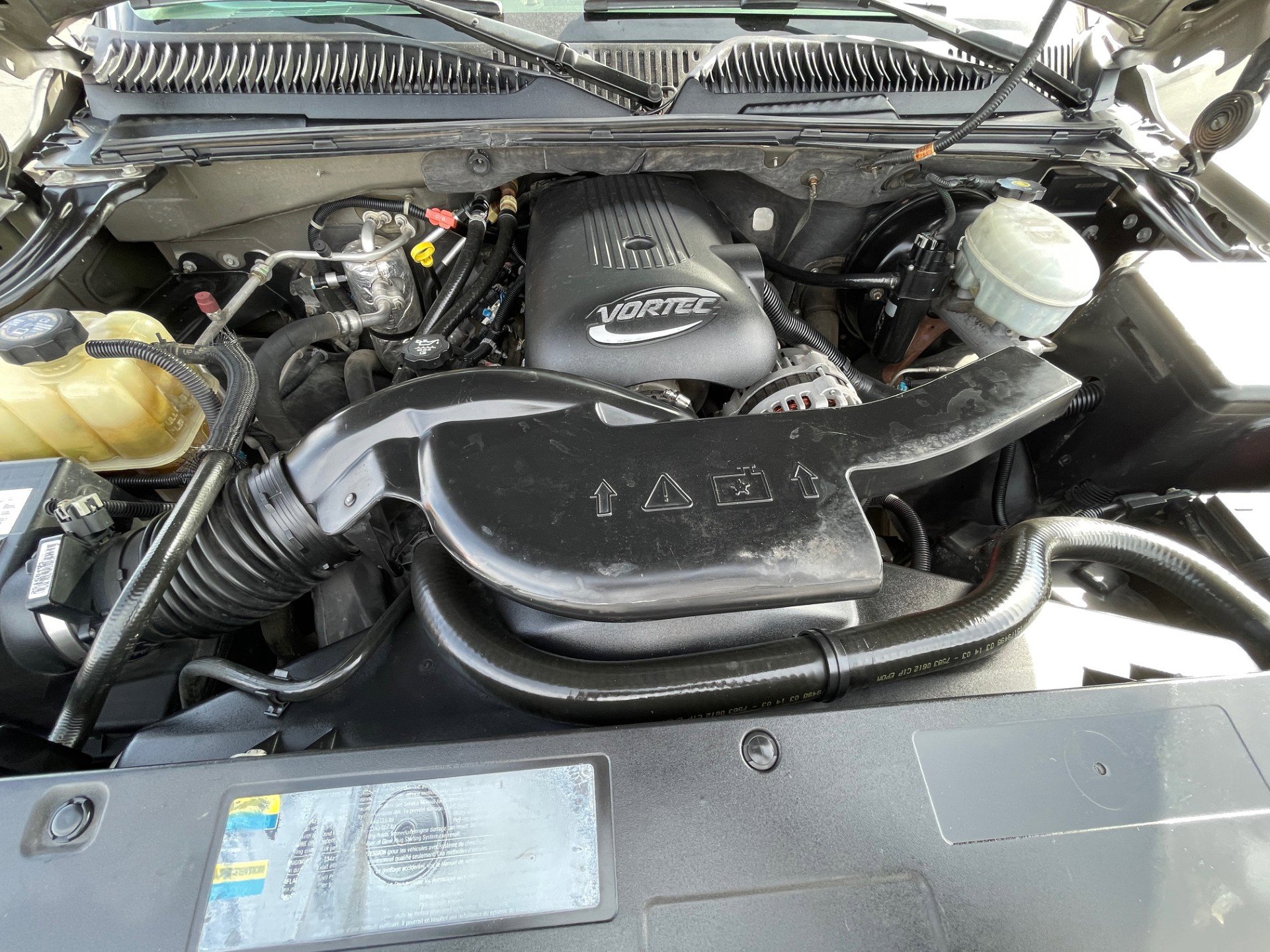 Used 2003 Chevrolet Suburban LS w/ LS Preferred Equipment Group image 25