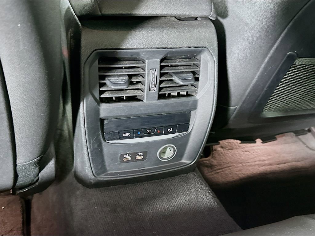 Used 2019 BMW 330i xDrive Sedan w/ Convenience Package image 33