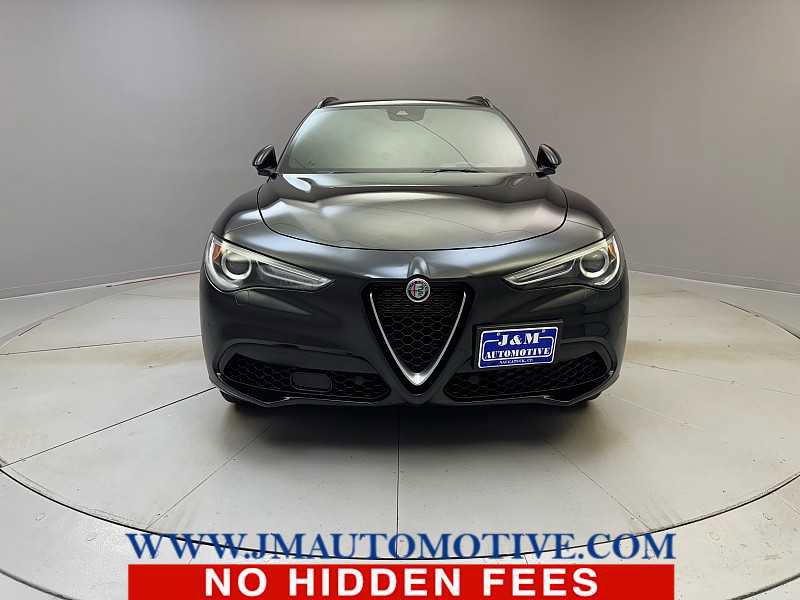 Used 2022 Alfa Romeo Stelvio Ti w/ Active Assist Plus Package image 8