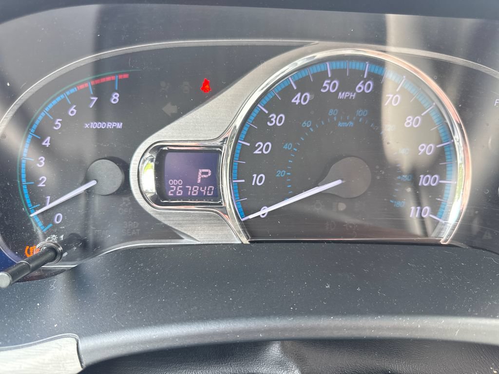 Used 2013 Toyota Sienna XLE FWD image 21