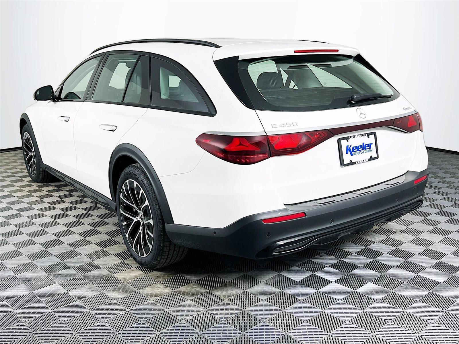 New 2026 Mercedes-Benz E 450 4MATIC All-Terrain Wagon image 4