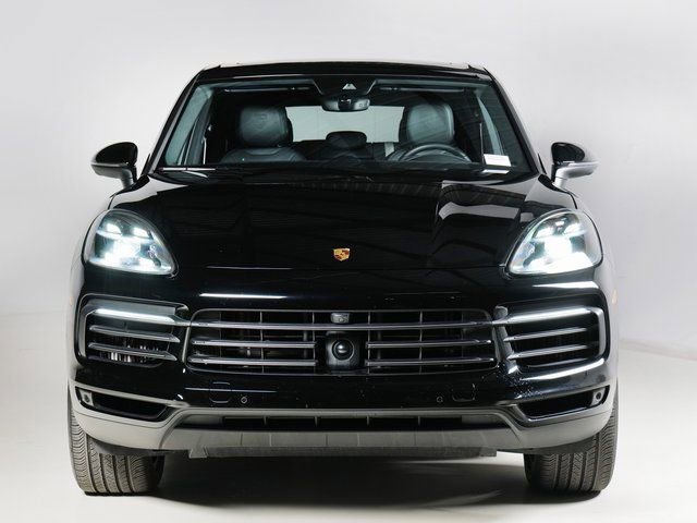 Certified 2023 Porsche Cayenne Platinum Edition image 6