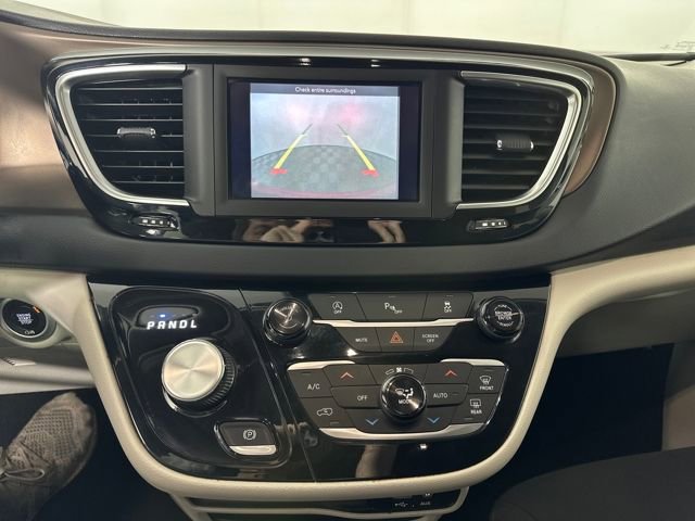 Used 2019 Chrysler Pacifica Touring Plus w/ Tire & Wheel Group image 22