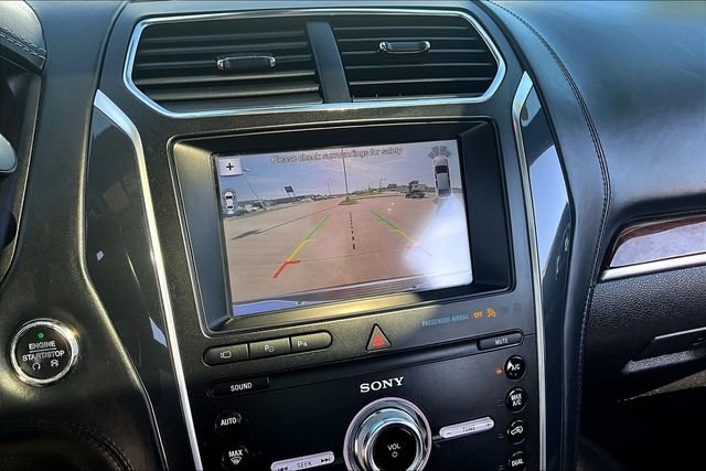 Used 2019 Ford Explorer Platinum AWD/4WD image 14