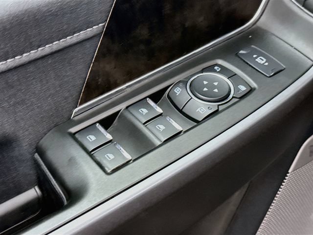 Certified 2025 Ford F250 Lariat AWD/4WD image 18