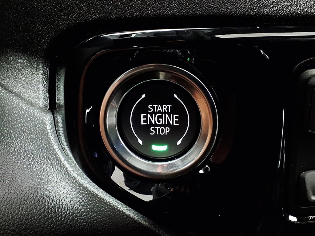 New 2026 GMC Sierra 1500 SLT image 9