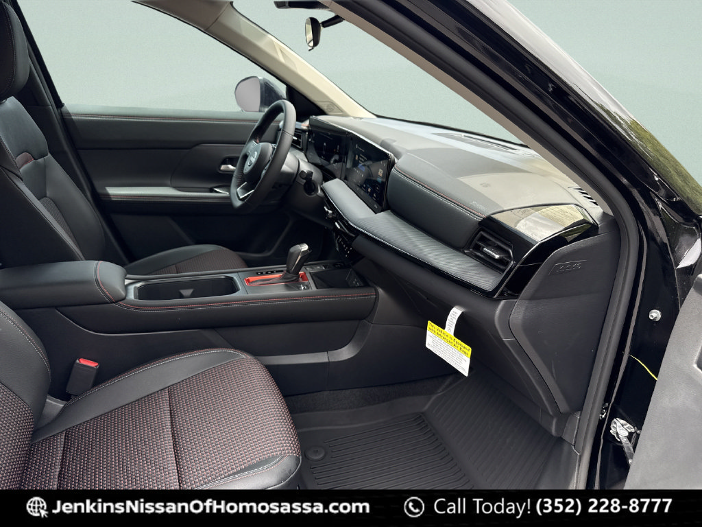 New 2026 Nissan Kicks SR FWD image 18