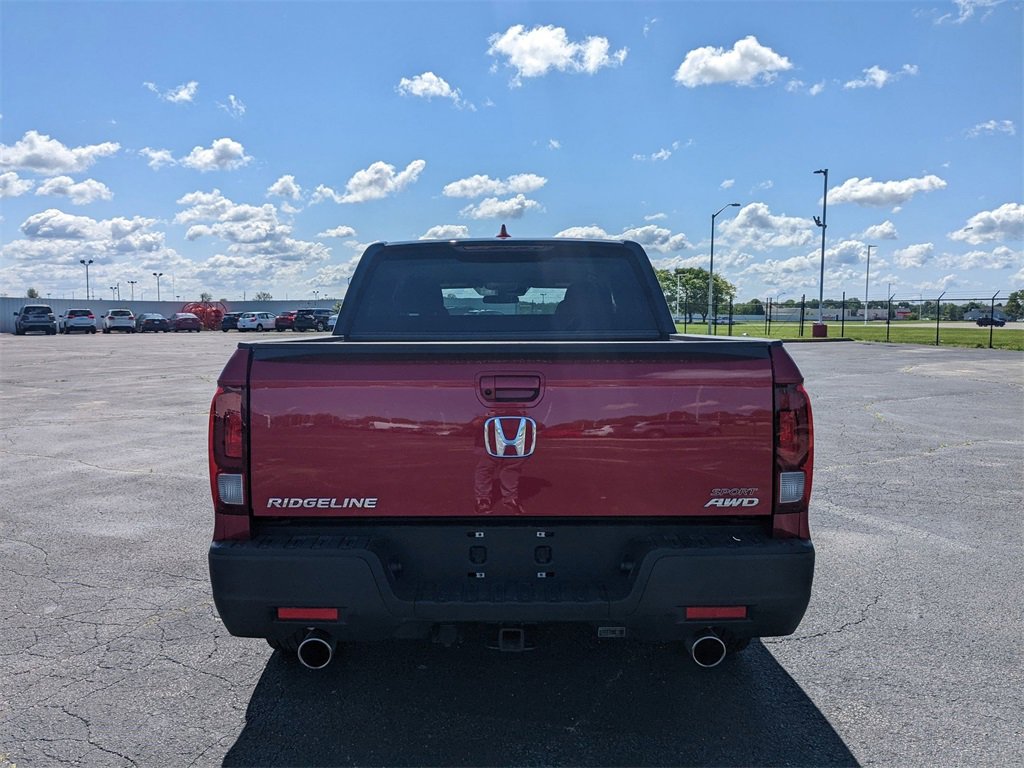 Used 2023 Honda Ridgeline Sport image 7