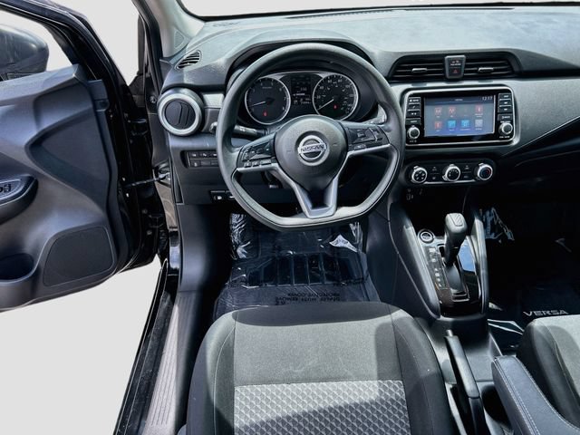 Certified 2021 Nissan Versa S FWD image 17