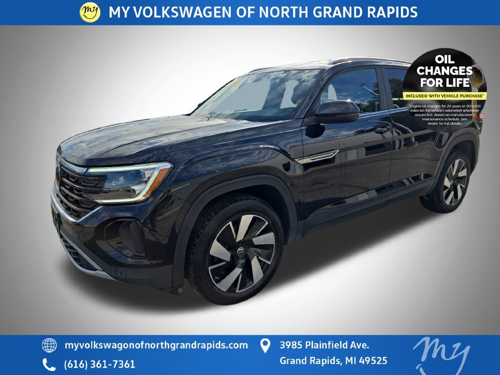 Used 2024 Volkswagen Atlas Cross Sport SE AWD/4WD image 4