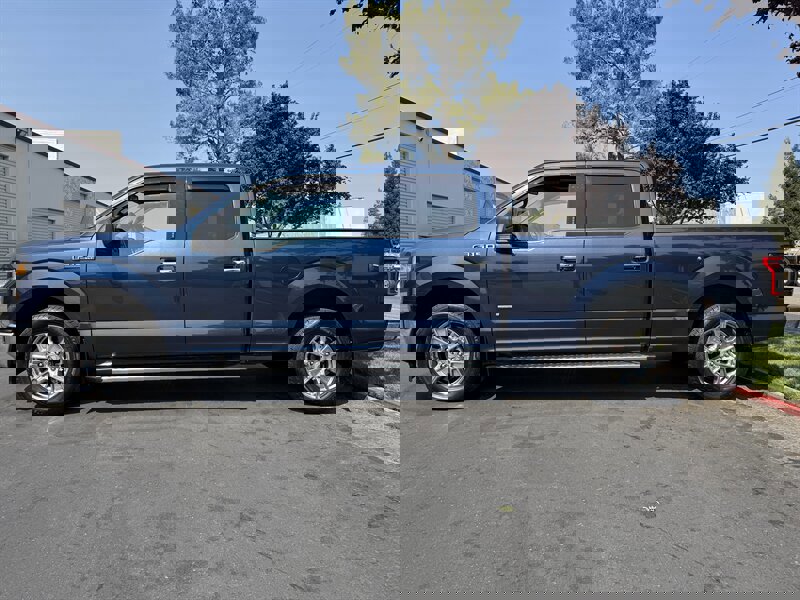 Used 2017 Ford F150 XLT image 8