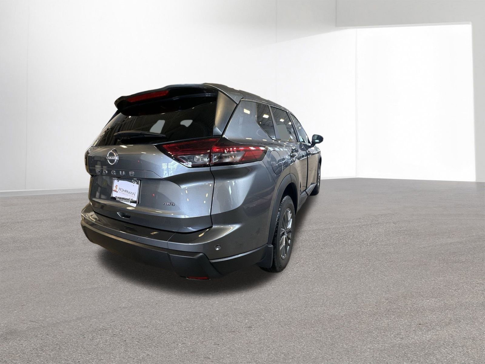 Used 2025 Nissan Rogue S image 34