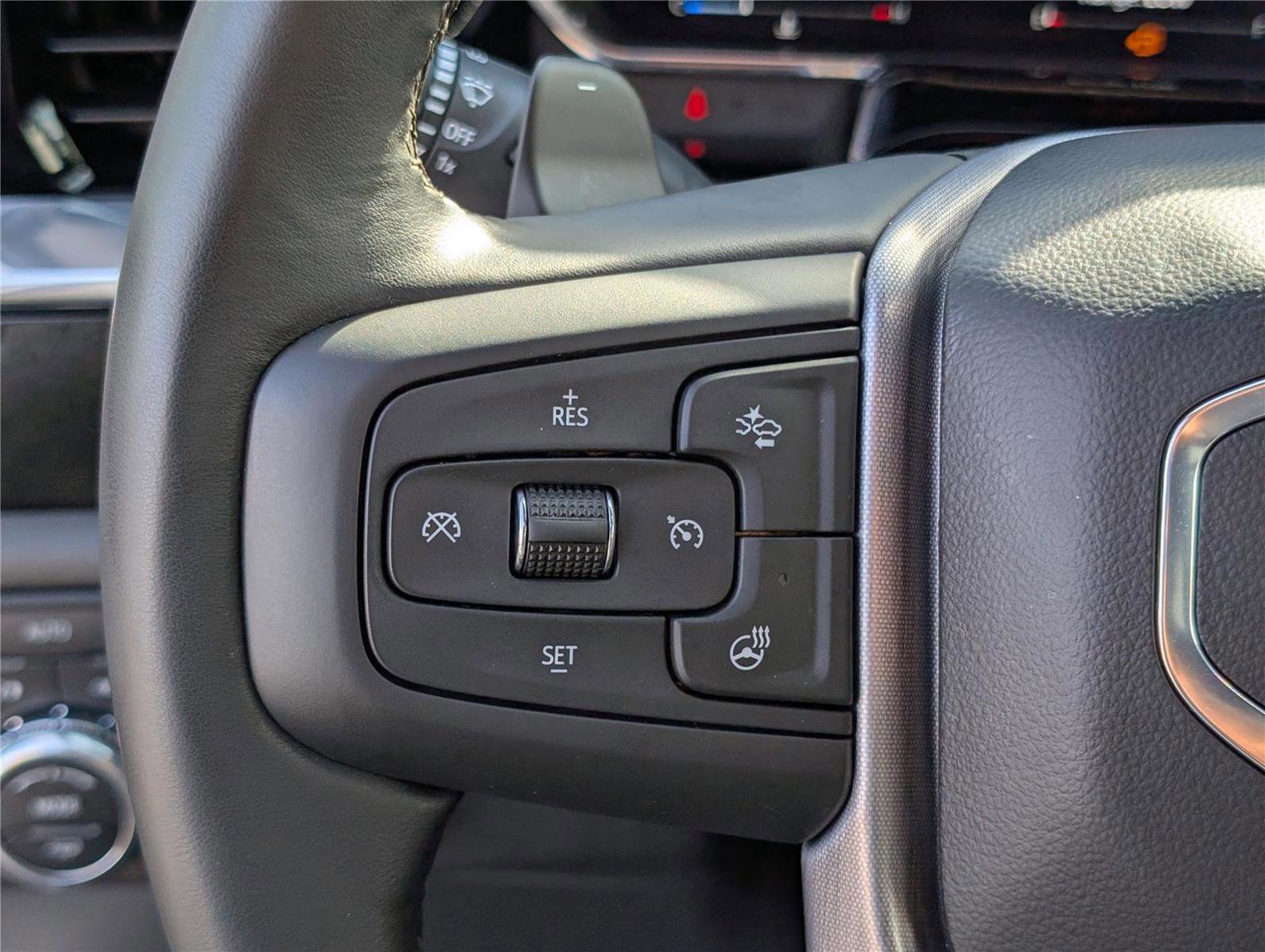 Used 2024 GMC Sierra 1500 SLT w/ SLT Premium Plus Package image 25