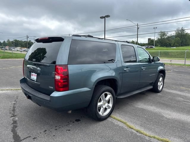 Used 2009 Chevrolet Suburban LT AWD/4WD image 8