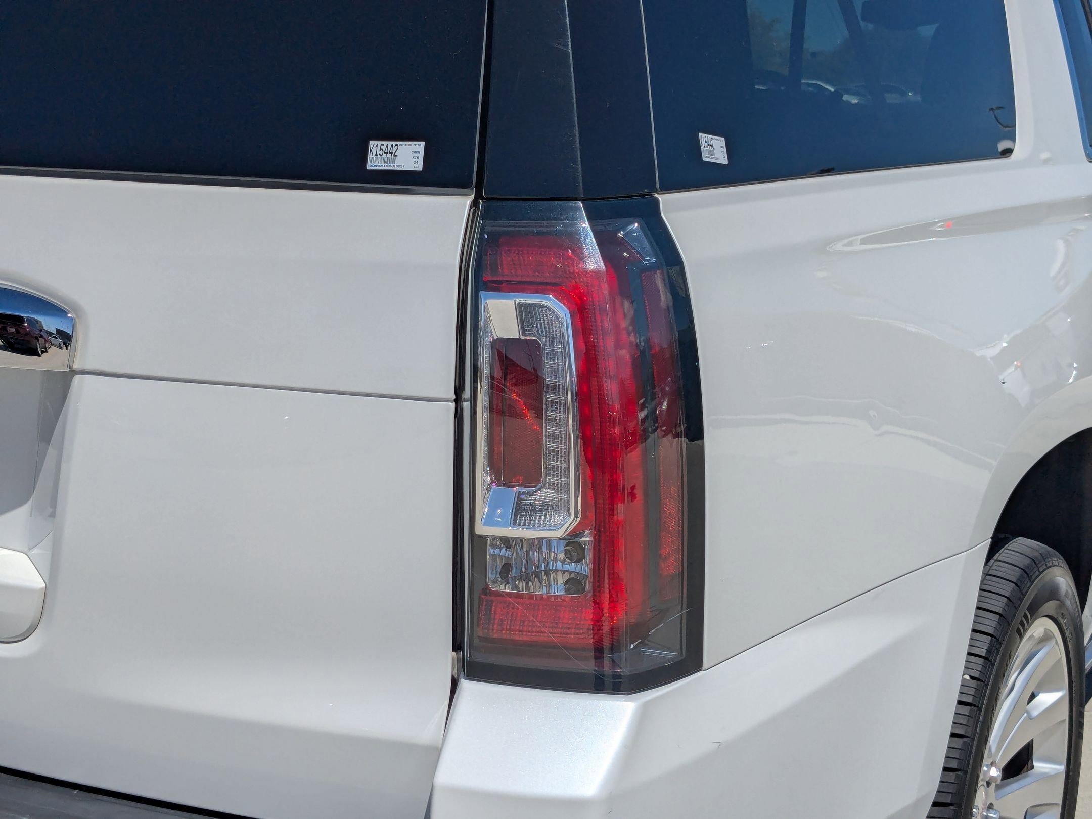 Used 2016 GMC Yukon XL Denali w/ Open Road Package AWD/4WD image 11