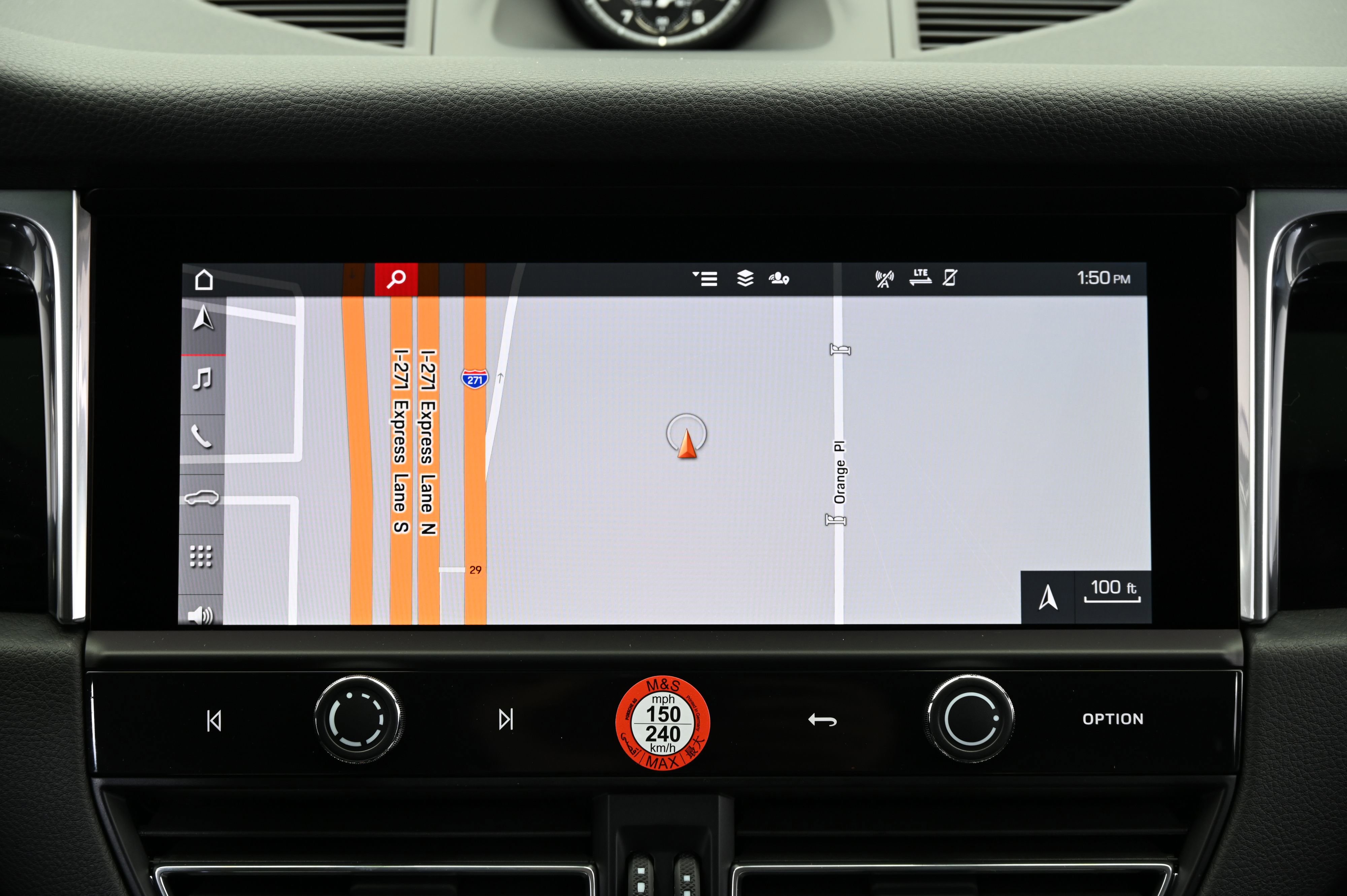 Used 2025 Porsche Macan image 43