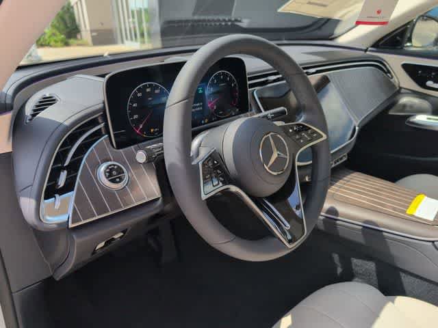 New 2026 Mercedes-Benz E 450 4MATIC Sedan image 2