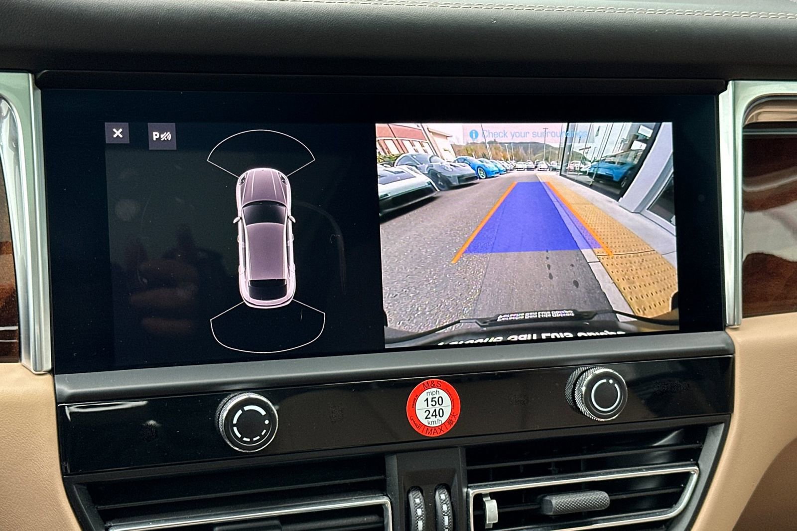 Certified 2023 Porsche Macan Turbo image 24