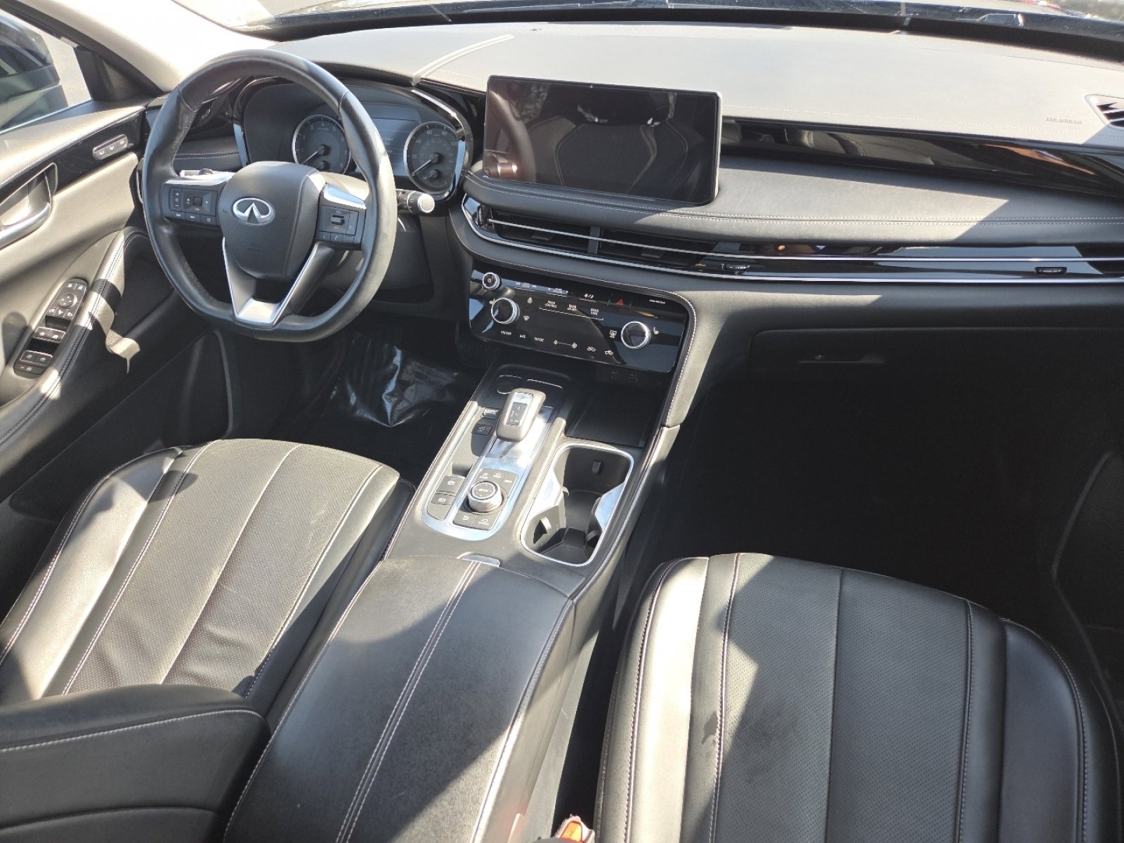 Used 2023 INFINITI QX60 Pure image 23