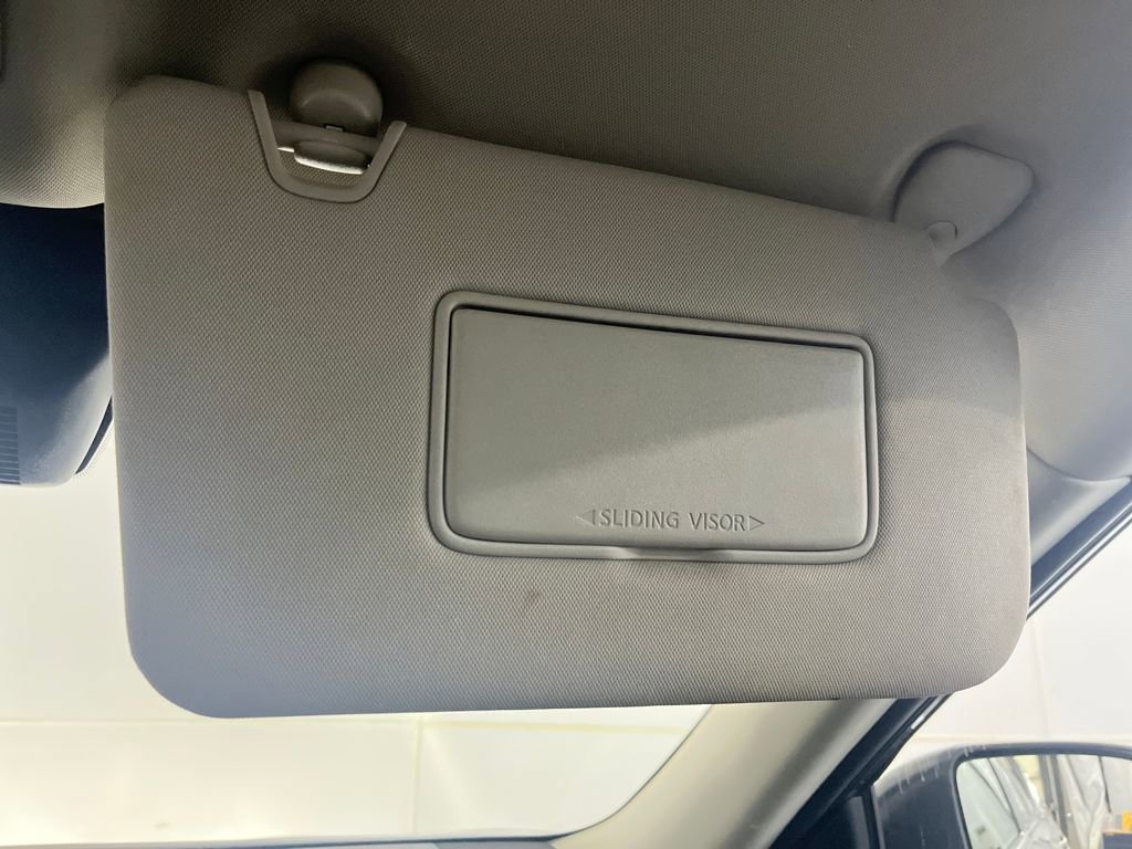 Used 2019 Nissan Rogue S image 78