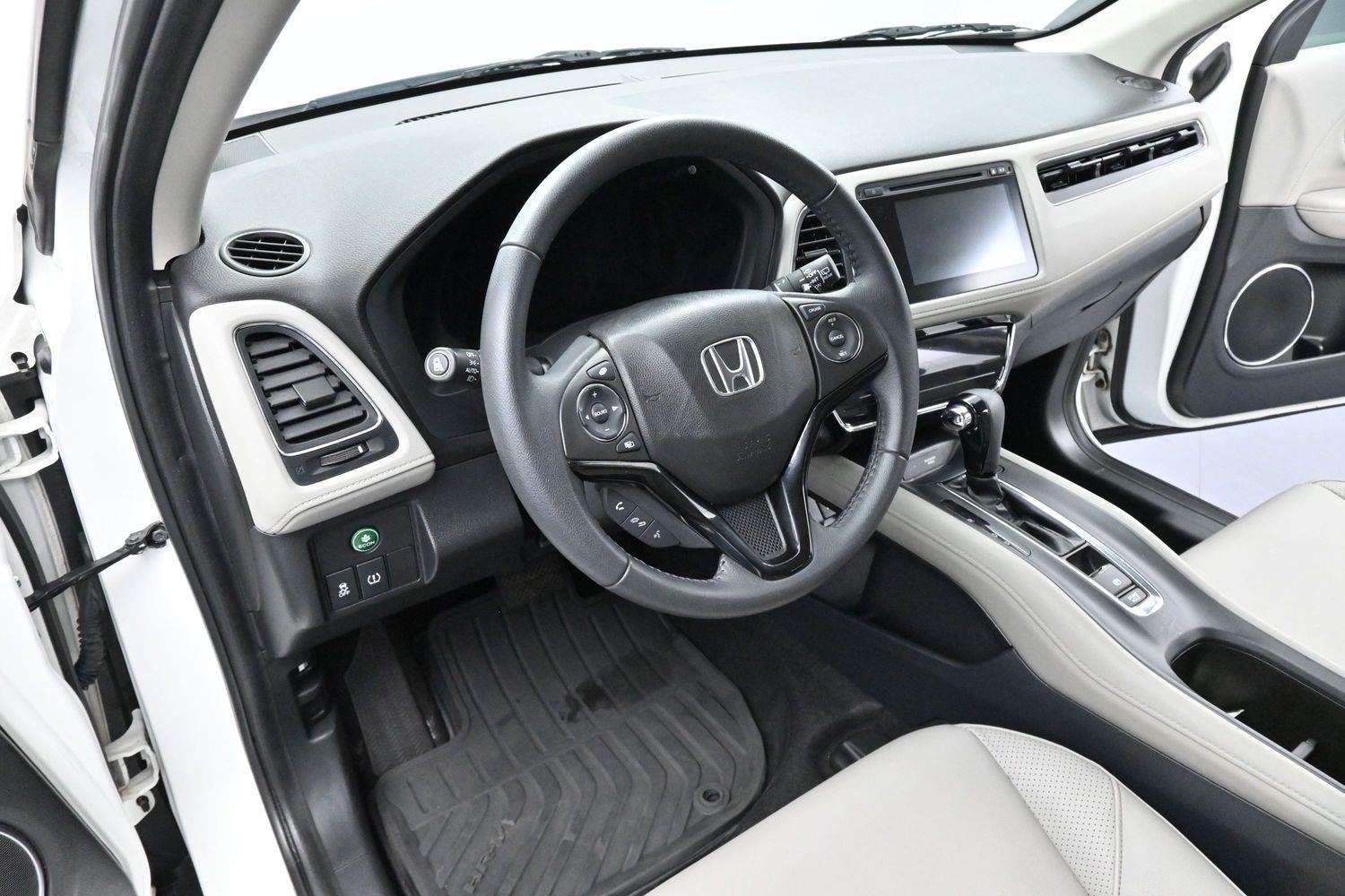 Used 2018 Honda HR-V EX-L image 14