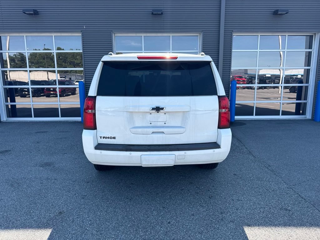 Used 2015 Chevrolet Tahoe LT w/ Luxury Package RWD image 3