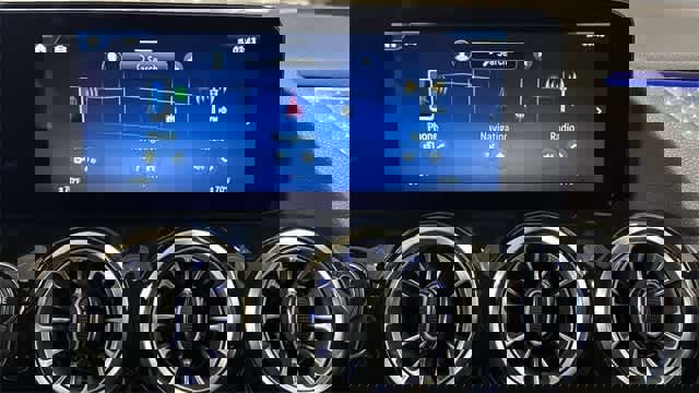 Certified 2025 Mercedes-Benz GLA 250 4MATIC image 19