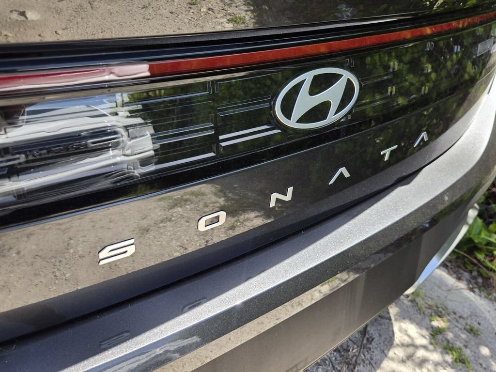 Certified 2025 Hyundai Sonata SE FWD image 11