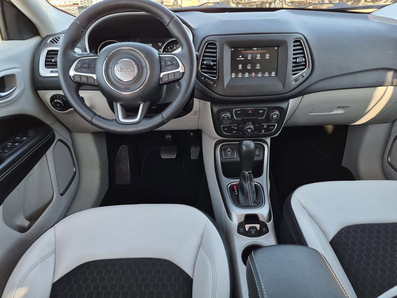 Used 2017 Jeep Compass Latitude w/ Popular Equipment Group image 14