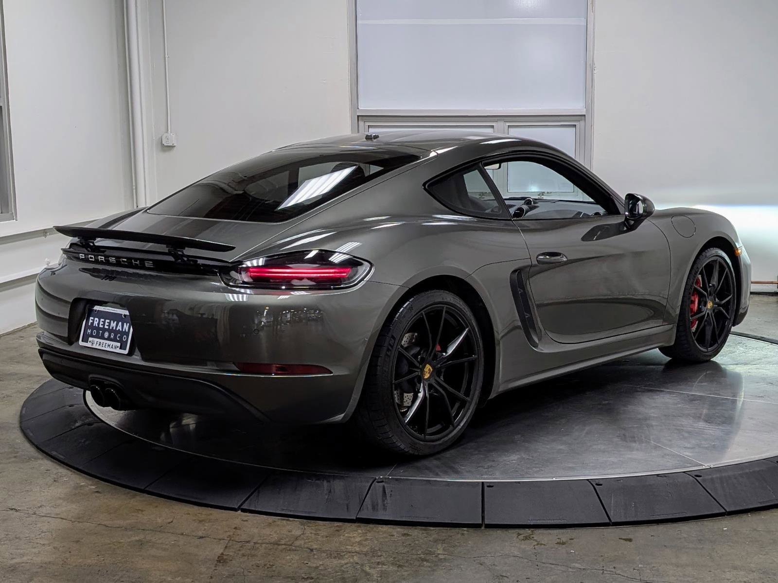 Used 2025 Porsche 718 Cayman S image 9