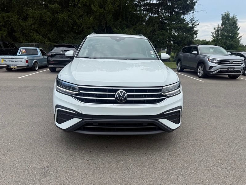 Used 2024 Volkswagen Tiguan SE AWD/4WD image 4