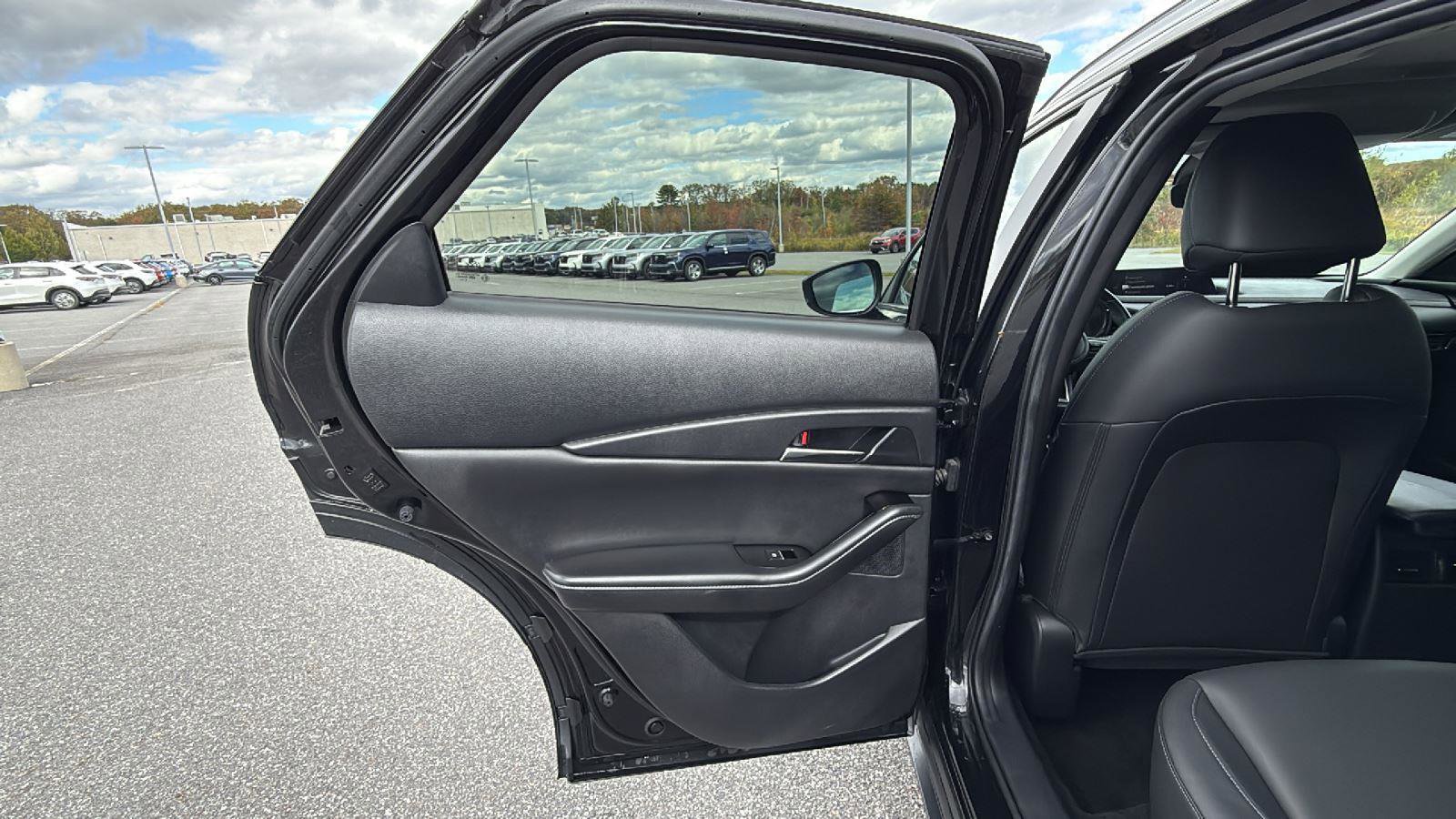 Used 2024 MAZDA CX-30 AWD 2.5 S w/ Preferred Package image 21