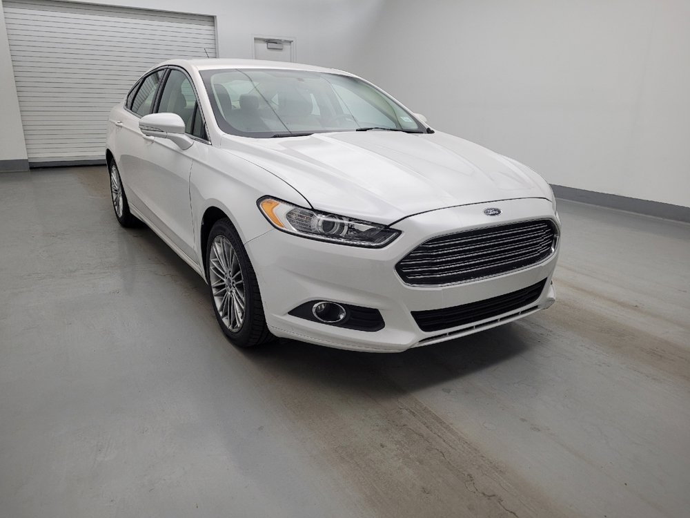 Used 2016 Ford Fusion SE w/ Equipment Group 202A FWD image 13