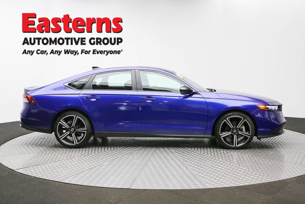 Used 2024 Honda Accord Sport image 4