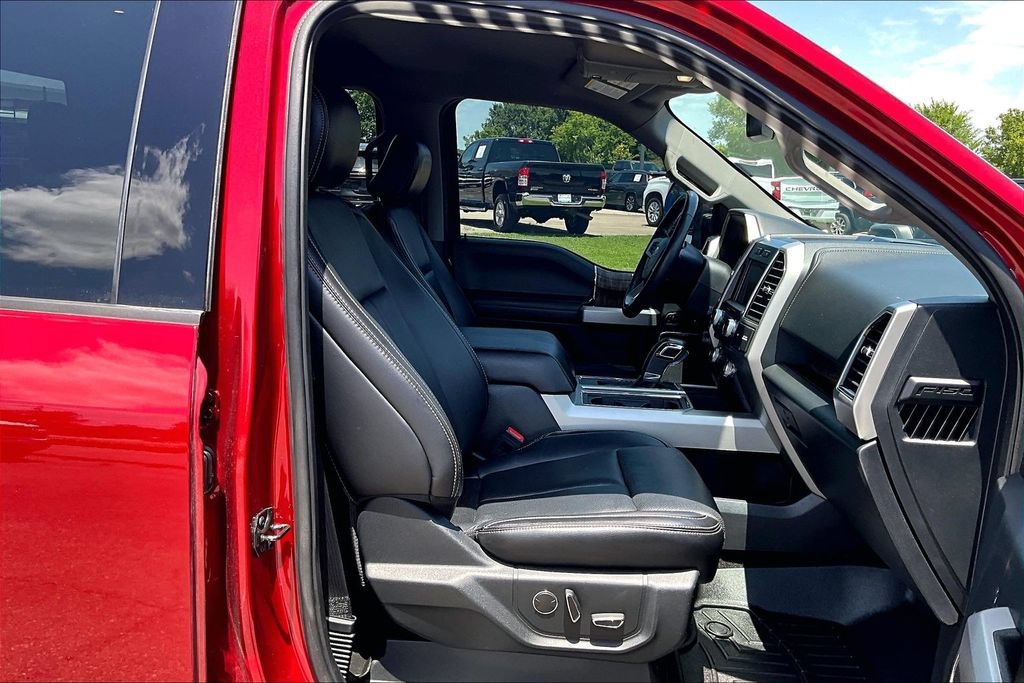 Used 2018 Ford F150 Lariat w/ Equipment Group 502A Luxury AWD/4WD image 7