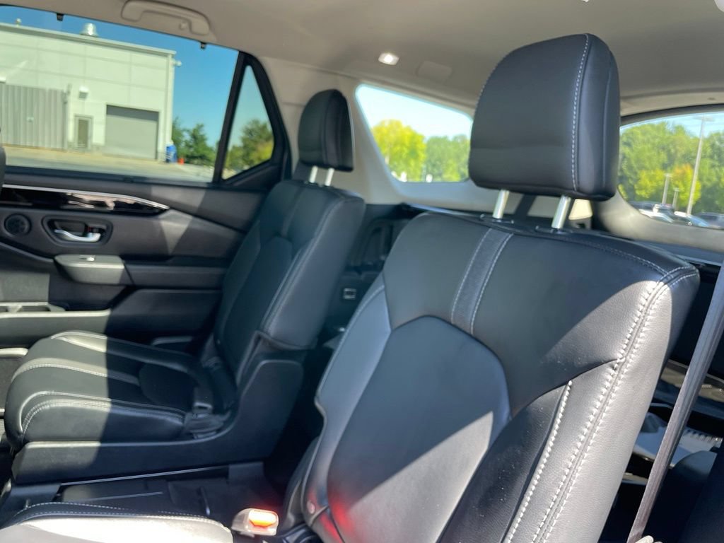 Certified 2025 Honda Pilot Touring image 41