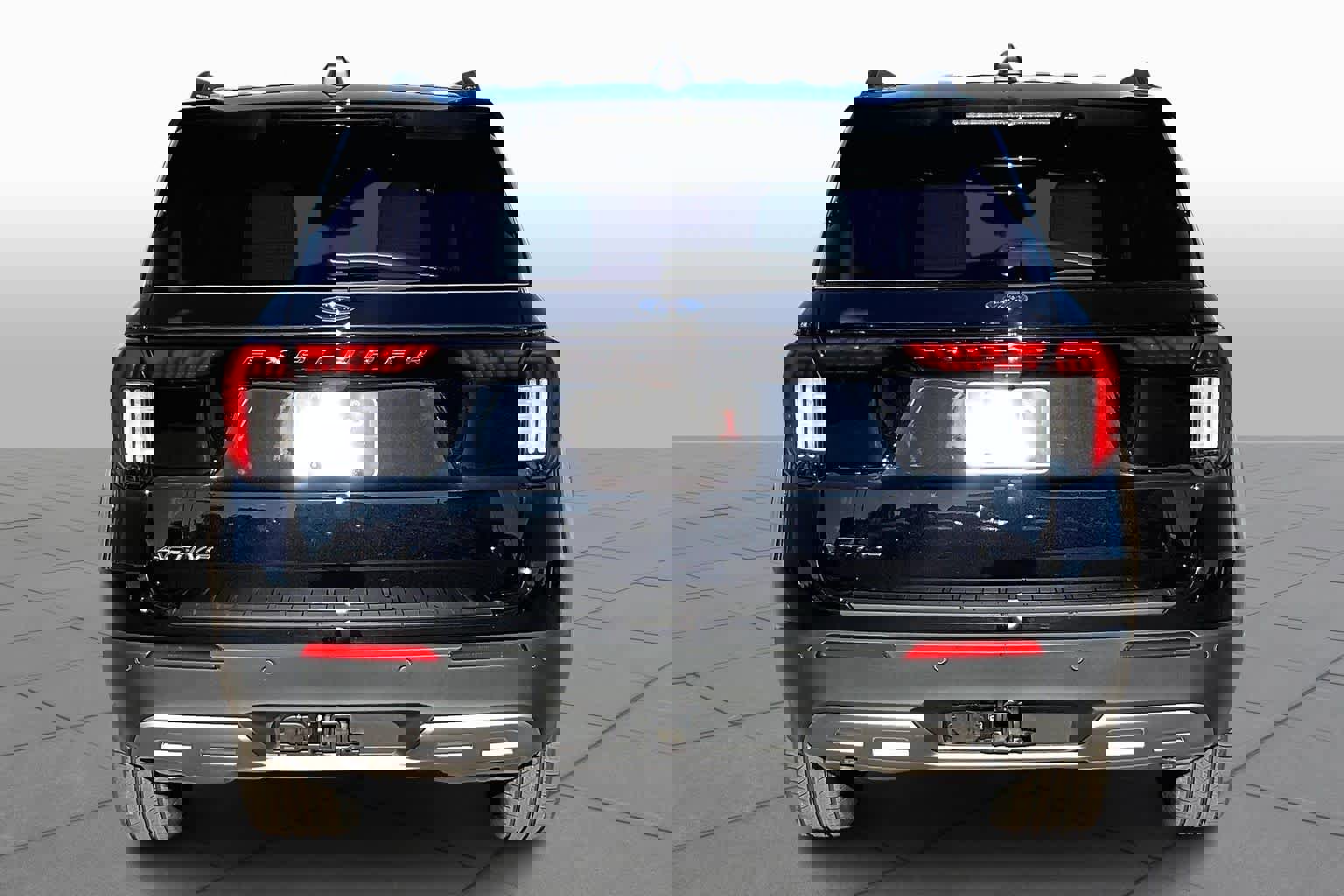 New 2026 Ford Explorer Active w/ Active Comfort Package image 4