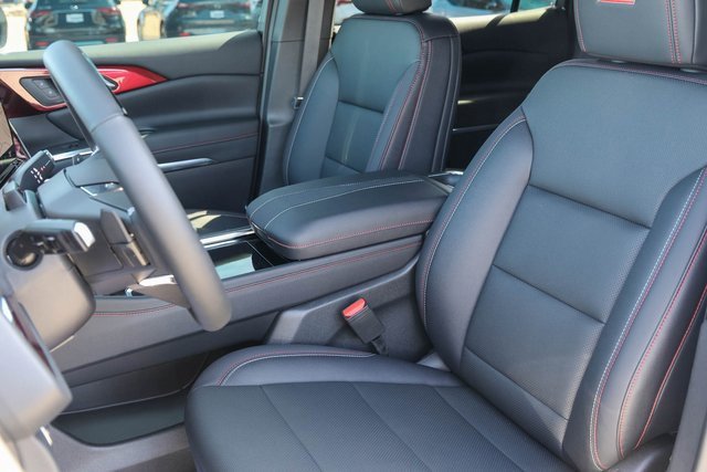 New 2026 Chevrolet Traverse Z71 w/ Enhanced Driving Package image 12