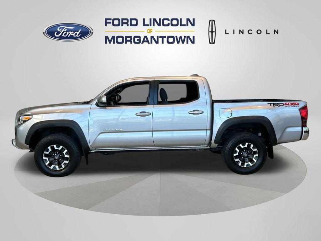 Used 2016 Toyota Tacoma TRD Off-Road image 8