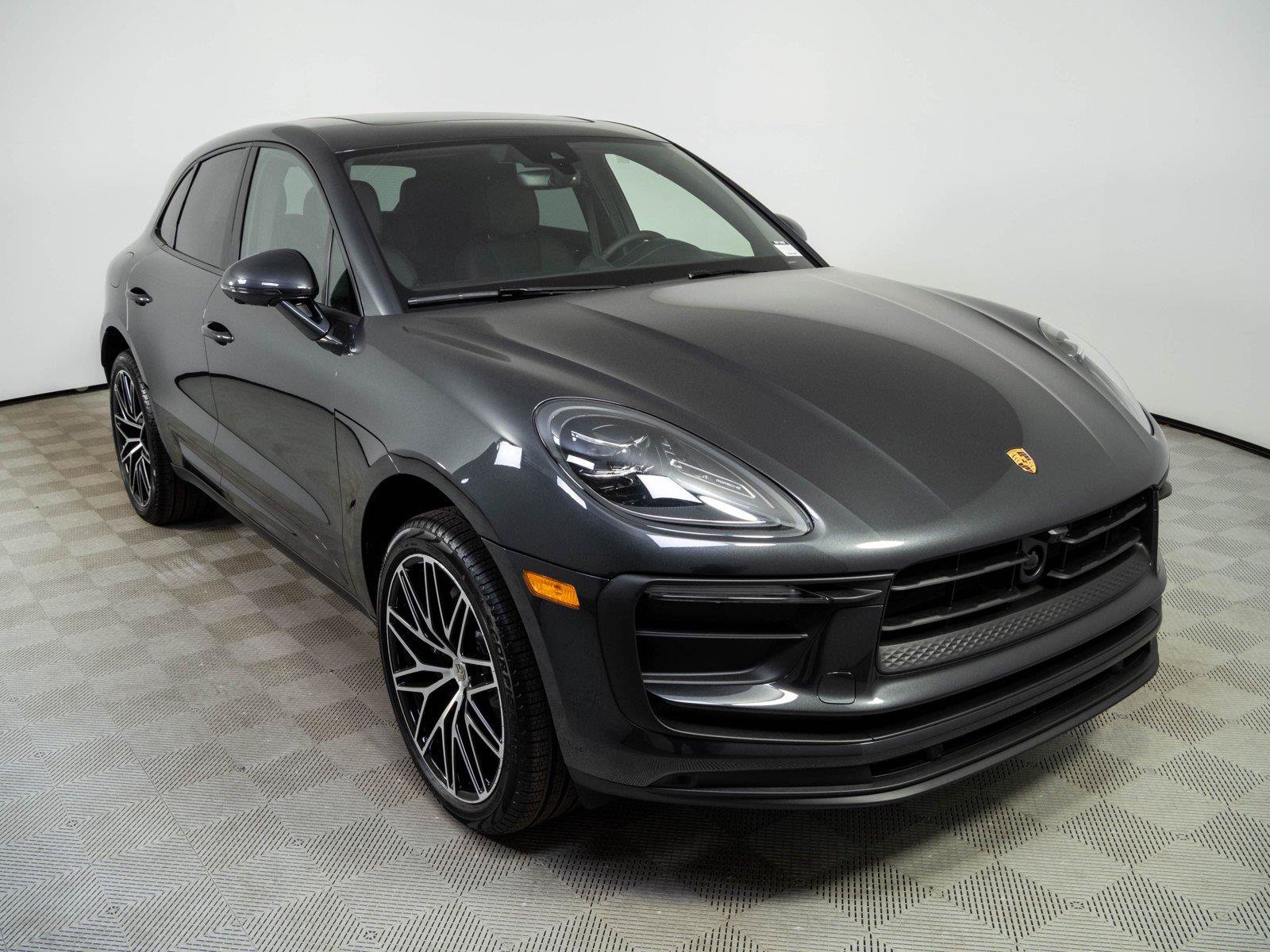 New 2026 Porsche Macan AWD/4WD image 27