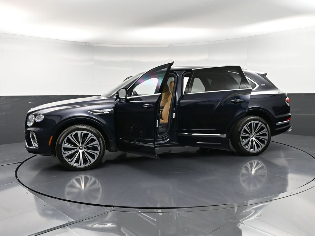 Certified 2023 Bentley Bentayga Extended Wheelbase AWD/4WD image 42